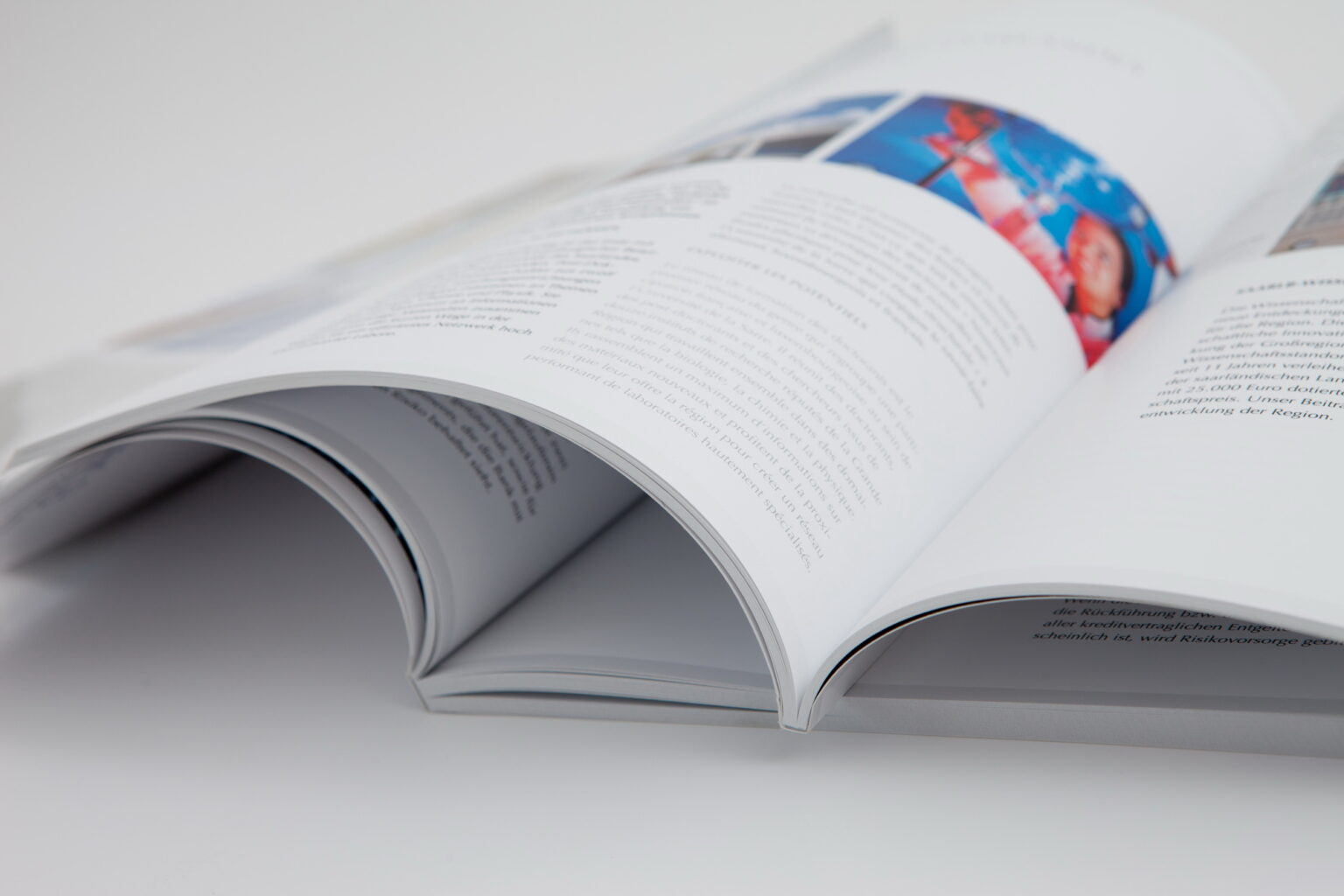 Jetzt im Portfolio Quadratische Broschüren viaprinto Blog