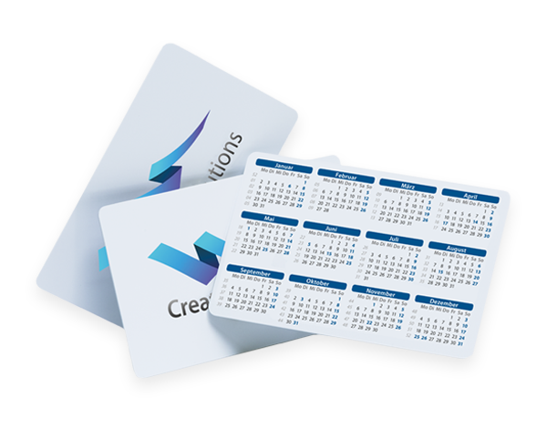 Gezeigt werden die fertigen Taschenkalender von viaprinto. Sie werden online gedruckt und an Empfänger verschickt.